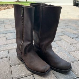 Frye 7 Heath Ouside Zip Brown Boot